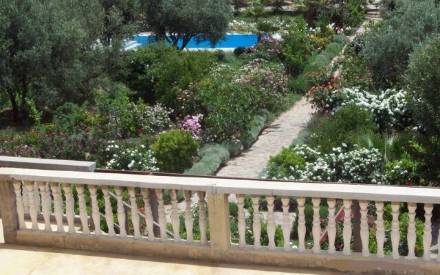 Marrakech Atlas Garden