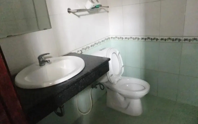 Eena Hotel
