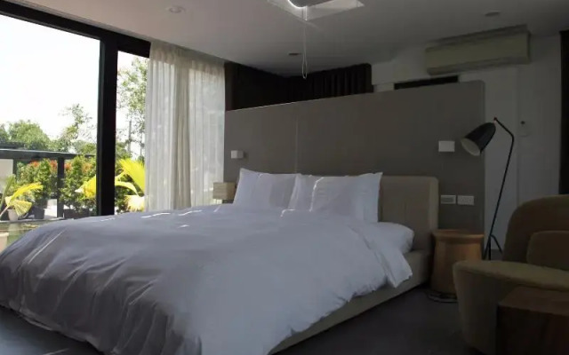 Aura Villa