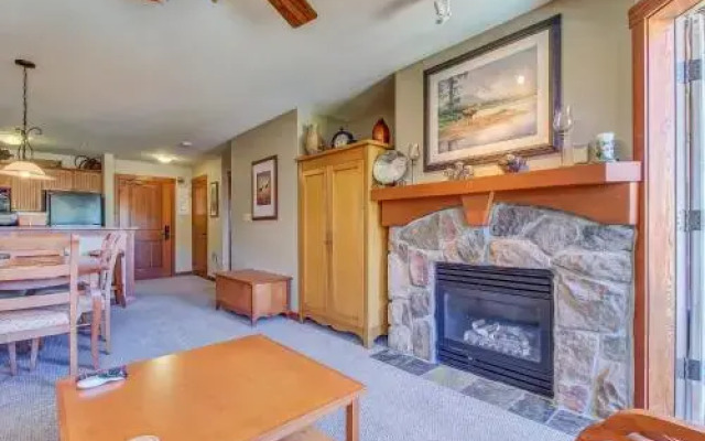 Eagle Springs East 402: Buffaloberry Suite