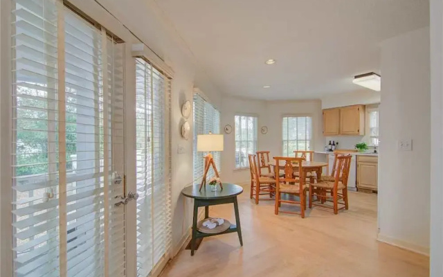 Pelican Bay 33 by RedAwning