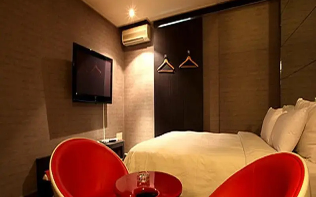 IMT Hotel Guri