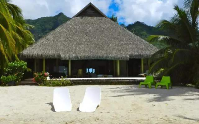 Enjoy Villa Pool and Beach