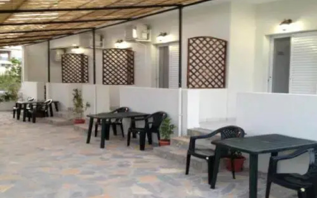 Koutrakis Rooms