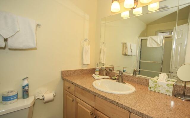 1693 - Moonridge Getaway