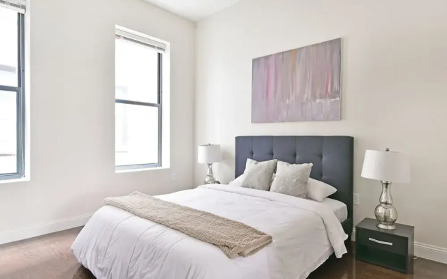Vibrant Financial District Suites by Sonder