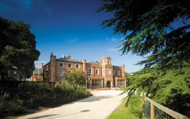 The Cedars Hotel