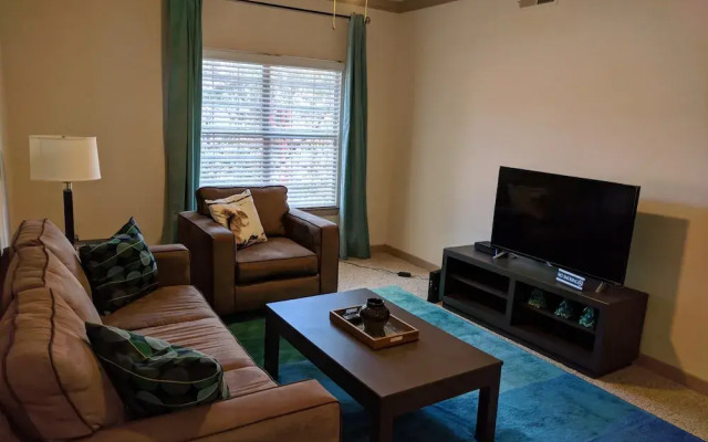 Midtown 240 By Homecomfortstay