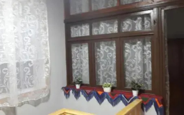 Khazar Guest House in Old City