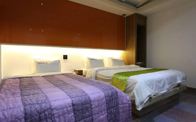 Born Hotel Cheongju