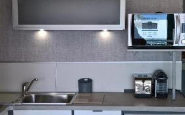 Fame Marina Baie Des Anges Studio Apartments