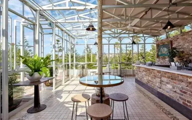 Walking Distance to Coogee Beach - MOUNT