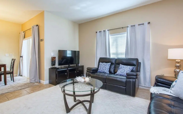 Paradise Palms 3075