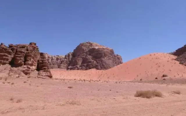 Wadi Rum Cave Camp