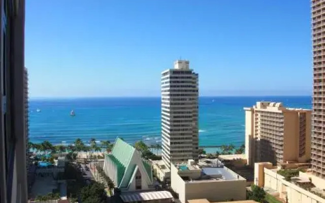 Waikiki Banyan Remodeled Ocean-View Condo 2212