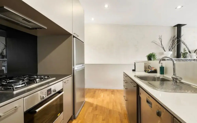 Stylish Queenstown Abode