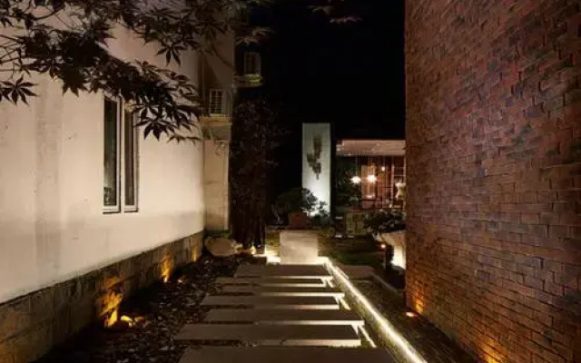 Xihu Congcongnanian Boutique Inn