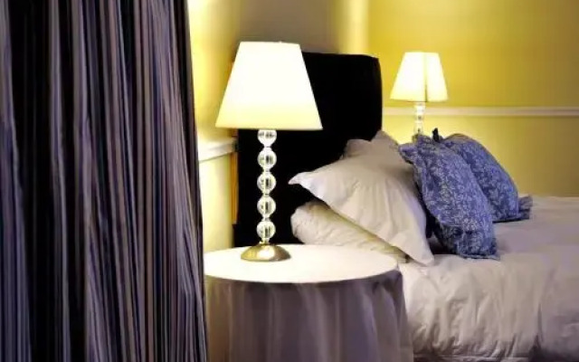 Everwood Manor Bed and Breakfast