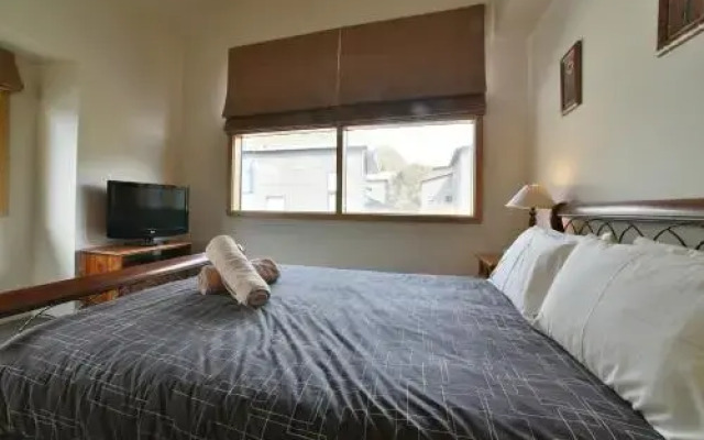 Tomarlin Views 1