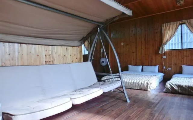 Firefly Homestay B