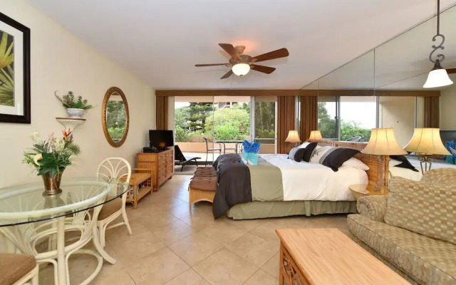 Royal Kahana 104 by RedAwning