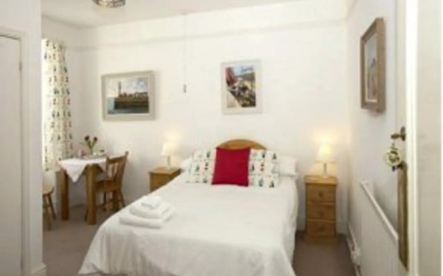 Ashton Guest House