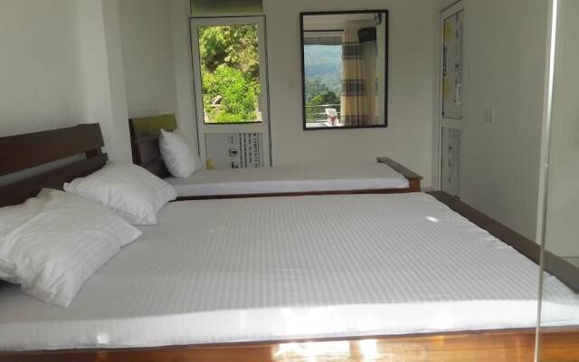 The Onex Paradise Ella