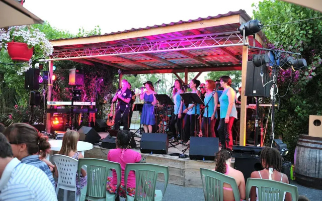 Camping Aqua 3 Masses