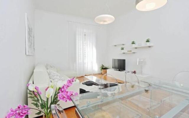 Cozy Domus My Extra Home