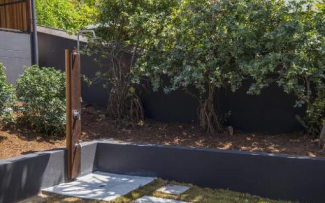 1 37 Marine Pde Wategos Beach Jane's on Wategos