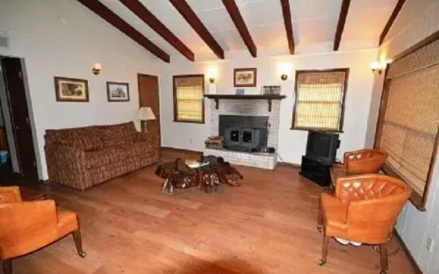 Bluebird View - 2 Br condo by RedAwning