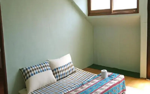 Daegu Female Hostel (хостел для женщин)