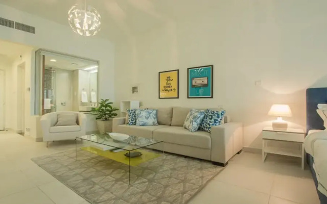 DHH- Palm Views East