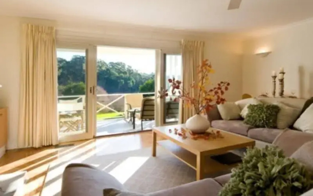 Lakeside Suites 3