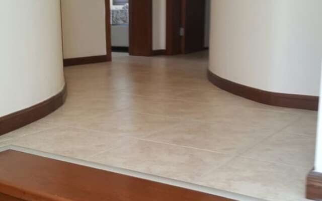 Important Group Villa Berry