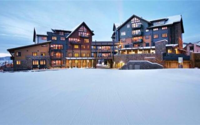 Diamond Peak Penthouse 616