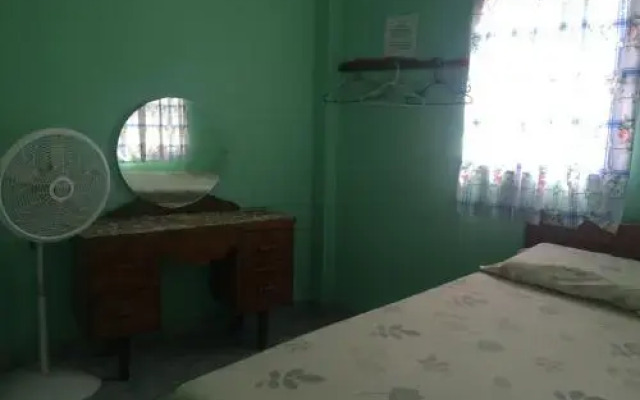 J & R Guest House