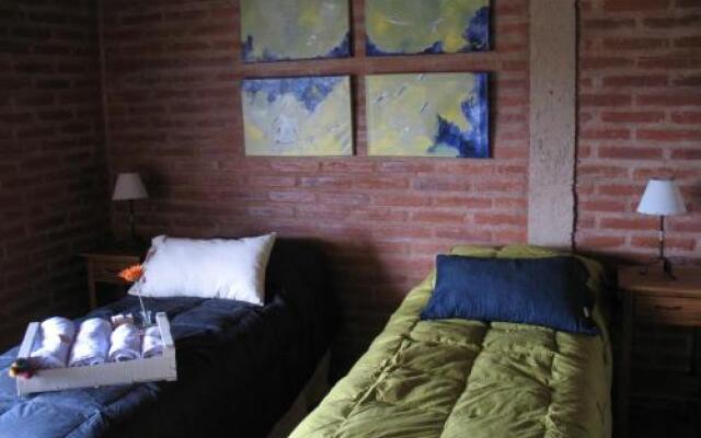 Refugio Del Guira Guira