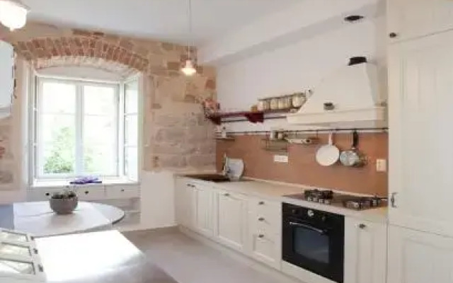 Stylish Theatre Apartments