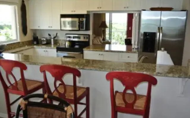 Seagate C 1004 - 2 Br Condo