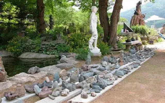 Gapyeong Sigani Meomchun Maeul Pension