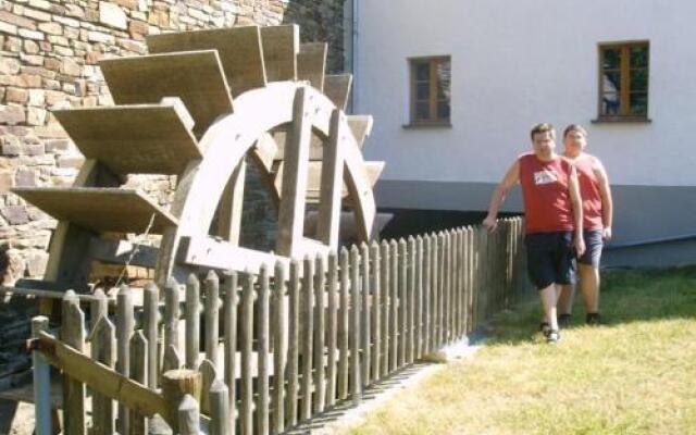 Ferienwohnung-Nuerburgblick