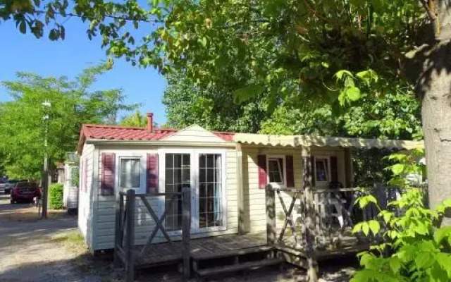 Camping La Pinede