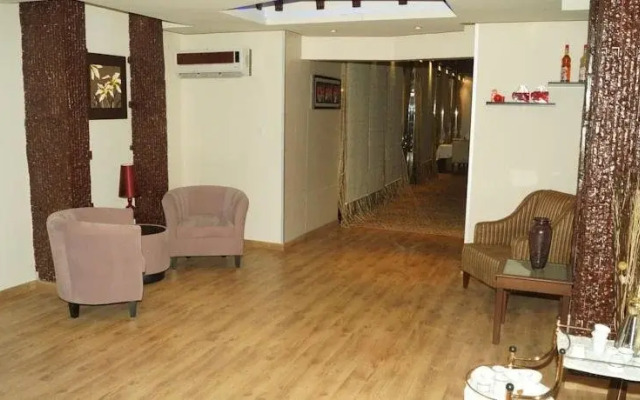 Ashaad Al Tahliah Hotel And Suites