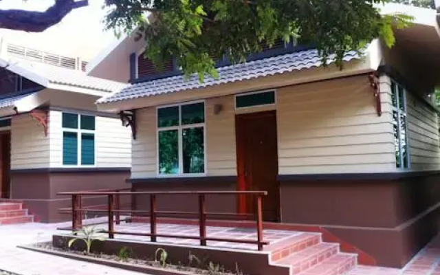 Champeysor Kep Guesthouse & Bungalows