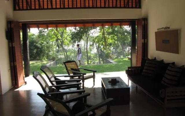 Moonhill Holiday Home