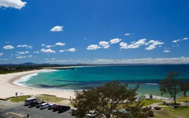 Beachpoint, Unit 401, 28 North Street