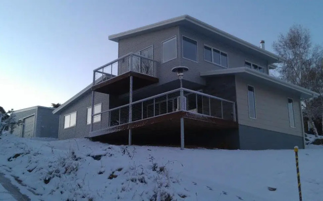 Jindabyne Guest House