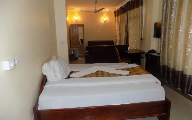 Machare British Hotel