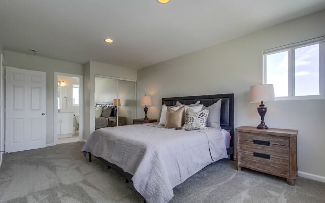 Coastal Horizon - 6 Br Home